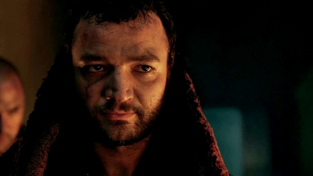 spartacus-vengeance-203-a-place-in-this-world-30-ashur